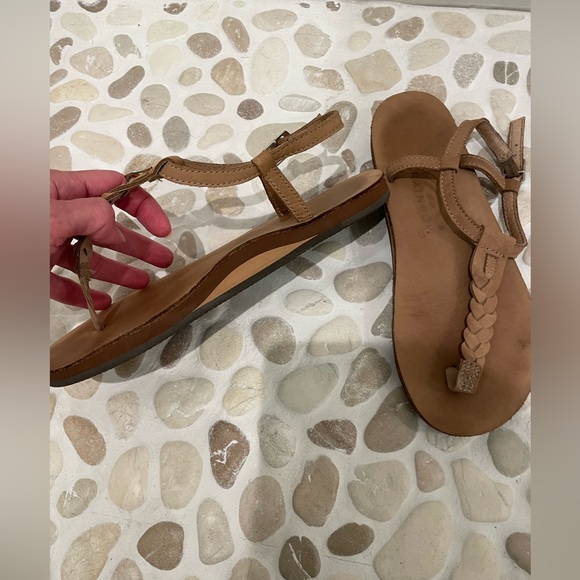 Rainbow Sandals T-Street
Single Layer Leather
Sandal in Sierra Brown size Medium - Picture 7 of 9